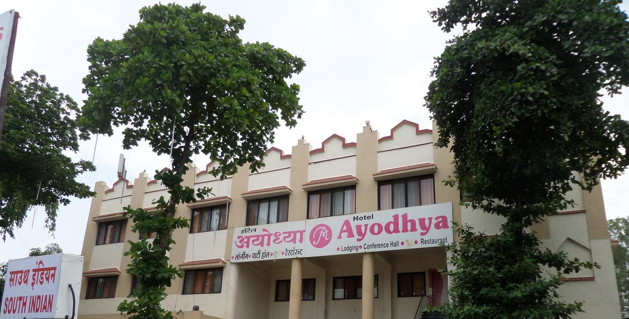 Hotel Ayodhya Nashik Exteriör bild